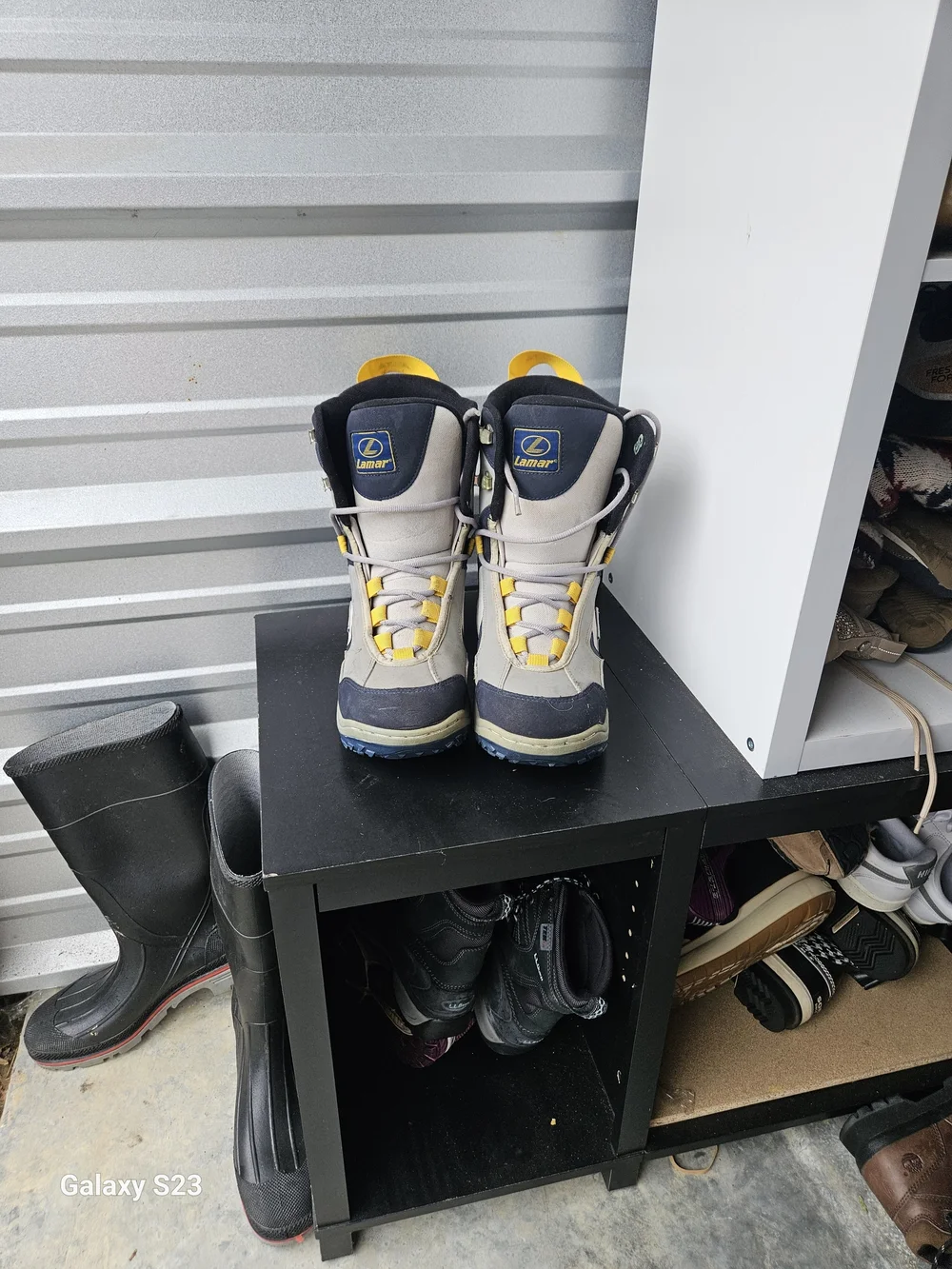 Lamar Delta Adult Linerless Snowboard Boots Men's Size 11 Gray Blue Yellow Winte